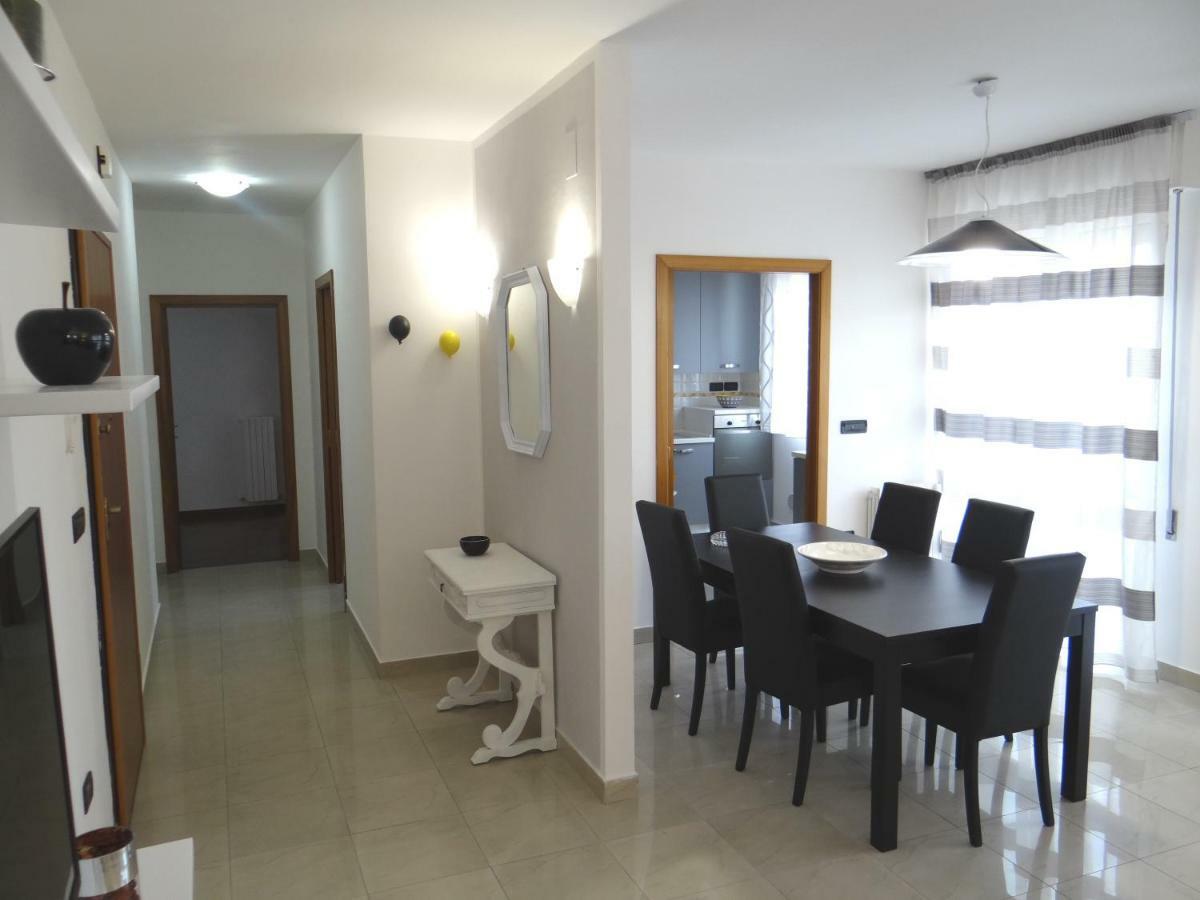 Grande Appartamento Al Mare Martinsicuro Bagian luar foto